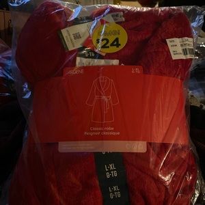 Perfect Color For Valentine’s Day! Make A Great Gift!